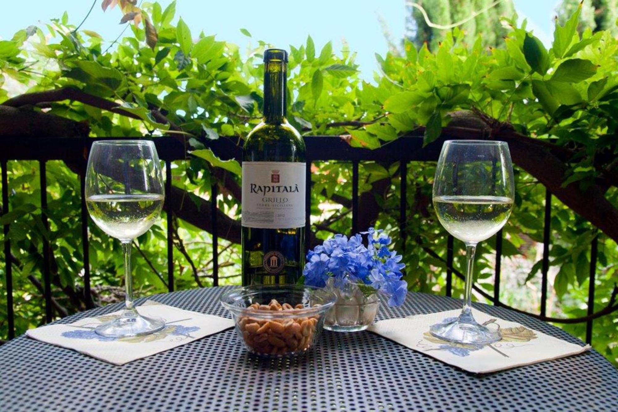 Il Glicine Sul Golfo Bed & Breakfast Mondello Ngoại thất bức ảnh