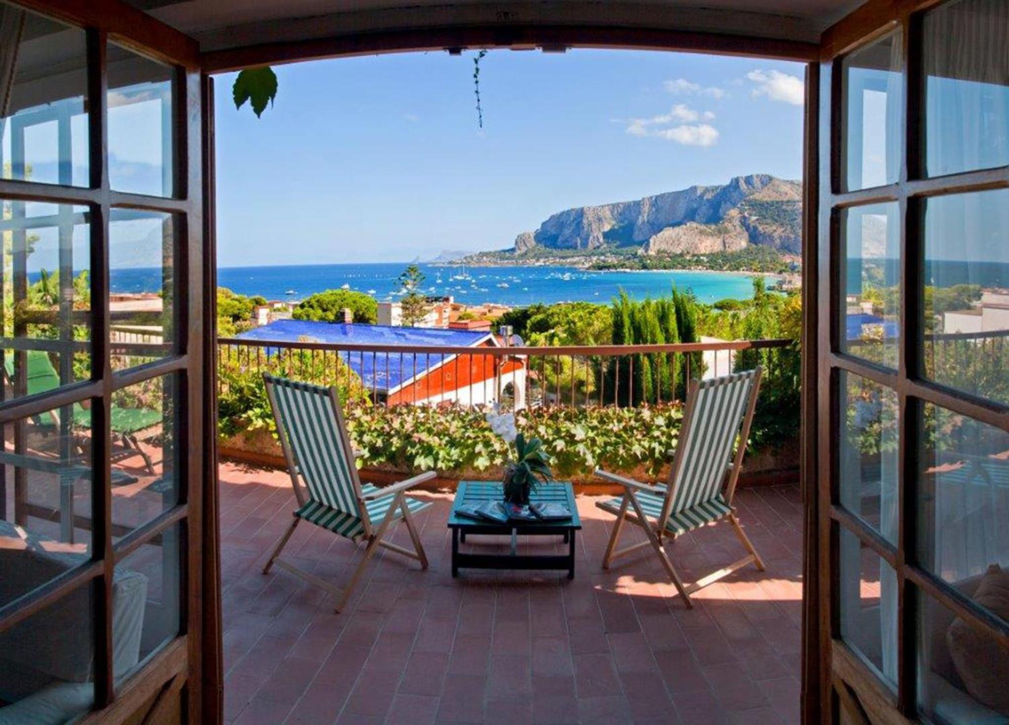 Il Glicine Sul Golfo Bed & Breakfast Mondello Ngoại thất bức ảnh